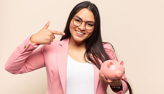 Simulador de ahorro programado. Planifica tus metas con Banco VisionFund Ecuador.